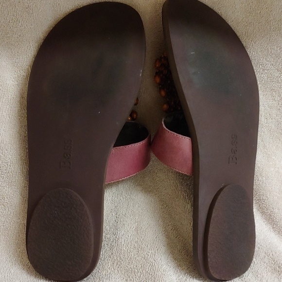 Bass sandals wm. sz.8 - Picture 5 of 9